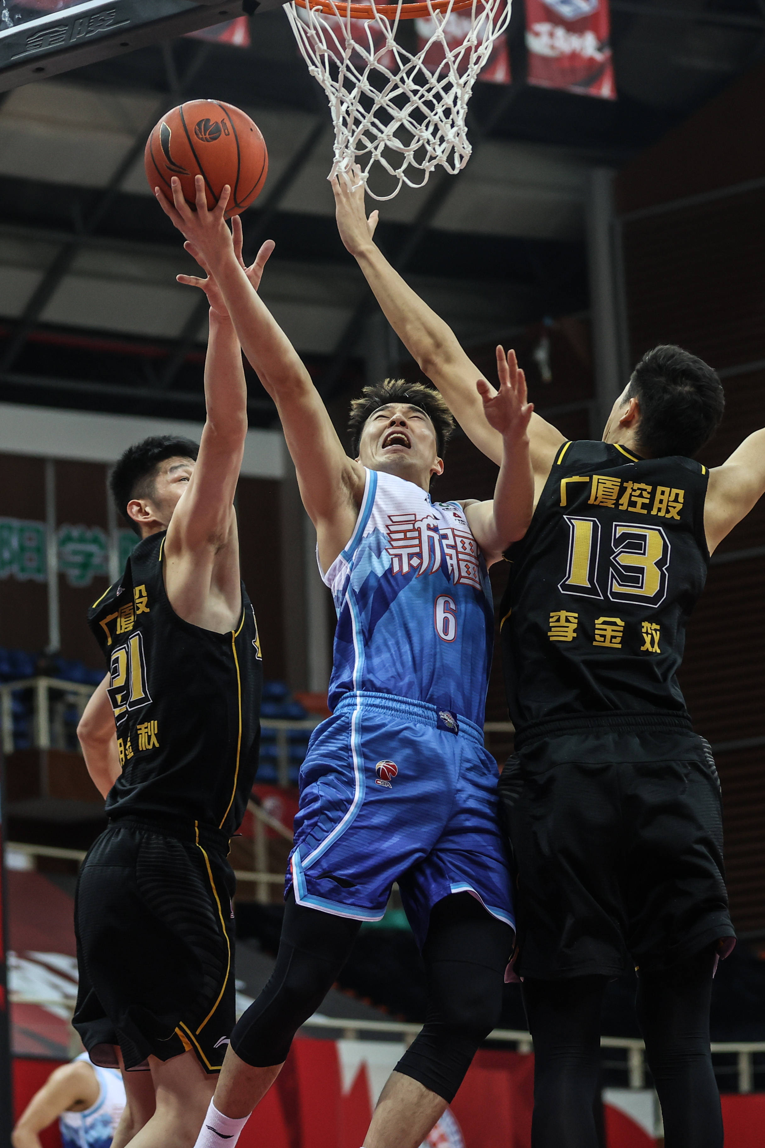 MILANSPORT下载-任泽平是谁的儿子